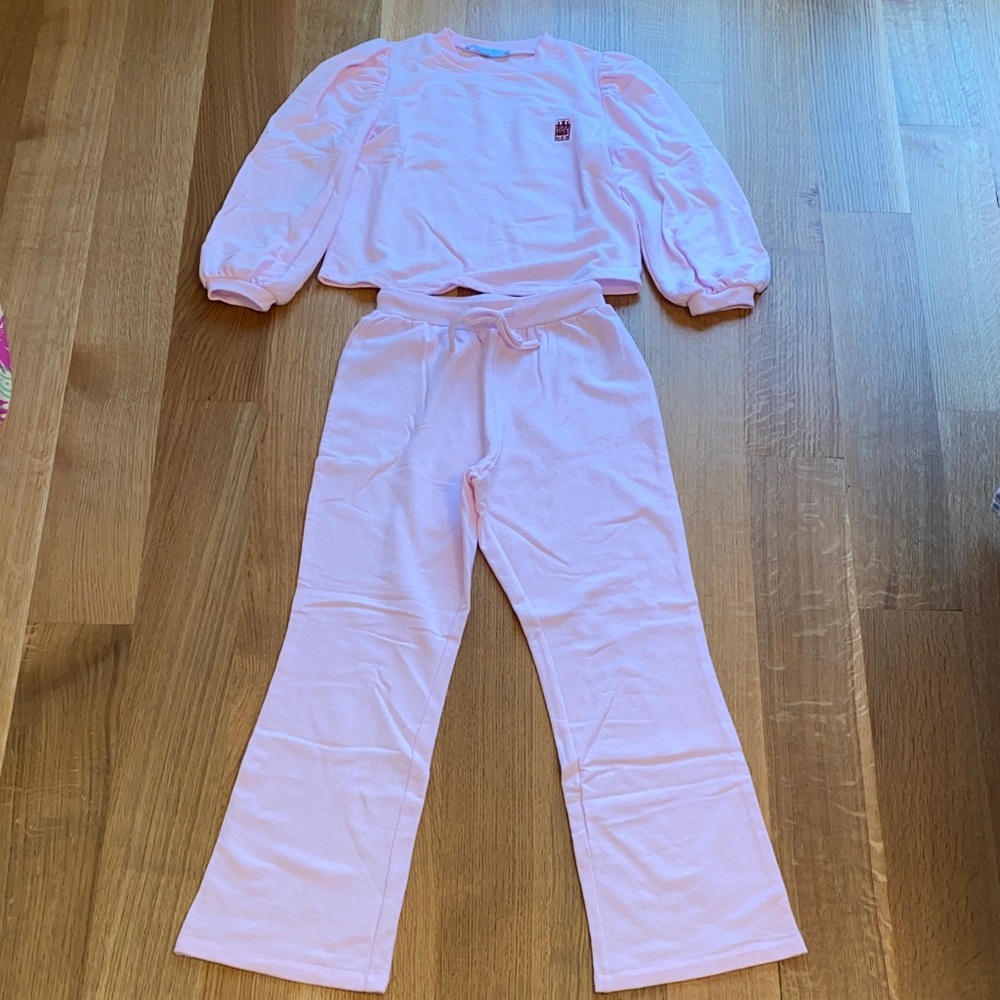 Light Pink Hill House Lounge Set